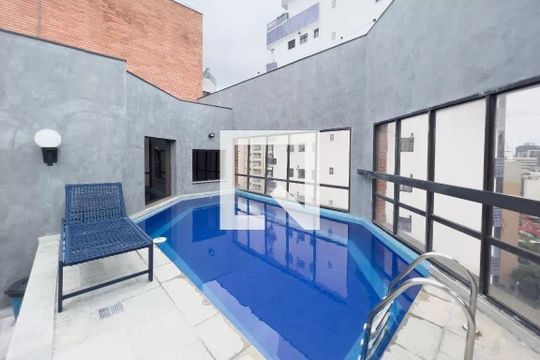 Área comum - Piscina de apartamento para alugar com 1 quarto, 75m² em Moema, São Paulo