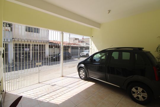 Garagem de casa para alugar com 2 quartos, 100m² em Jardim Primavera, São Paulo