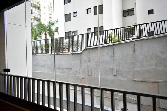 Varanda de kitnet/studio para alugar com 0 quarto, 28m² em Vila Clementino, São Paulo