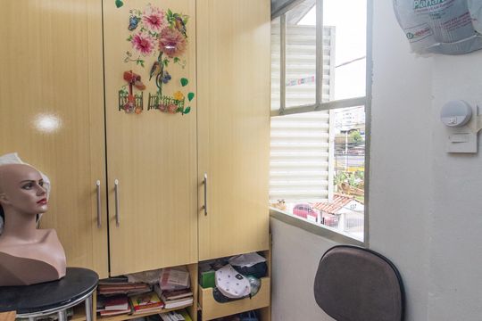 Quarto 2 de casa à venda com 2 quartos, 42m² em São José, Porto Alegre