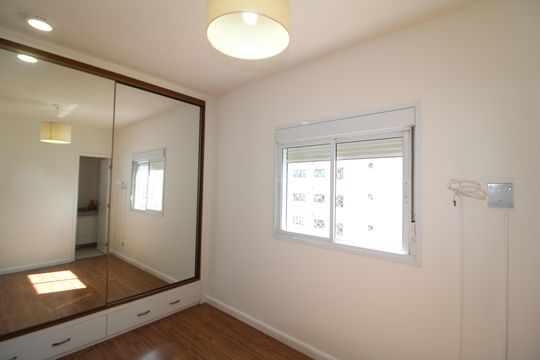 Suíte de apartamento à venda com 2 quartos, 72m² em Santa Teresinha, São Paulo