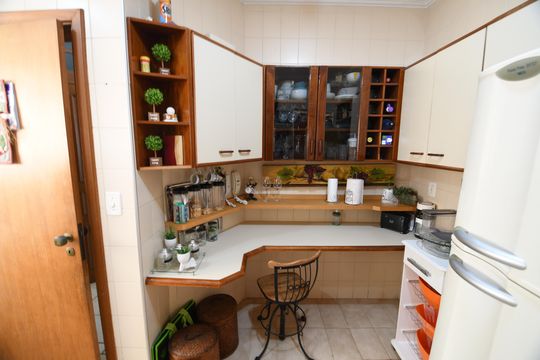Cozinha de apartamento à venda com 3 quartos, 135m² em Jardim Chapadão, Campinas