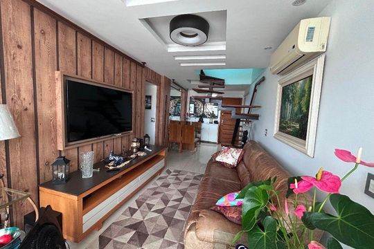 Apartamento à venda com 3 quartos, 220m² em Icaraí, Niterói