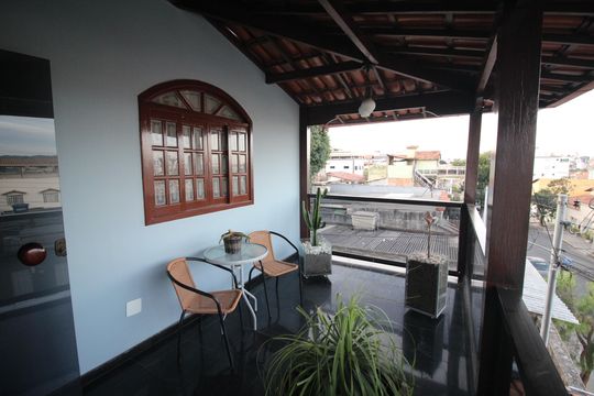 Varanda da Sala de casa para alugar com 4 quartos, 243m² em Riacho das Pedras, Contagem