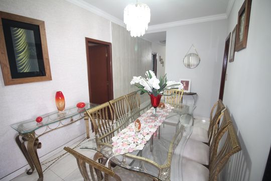 Copa de casa para alugar com 4 quartos, 243m² em Riacho das Pedras, Contagem
