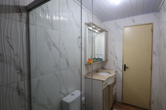 Banheiro Social de casa para alugar com 2 quartos, 100m² em Estância Velha, Canoas