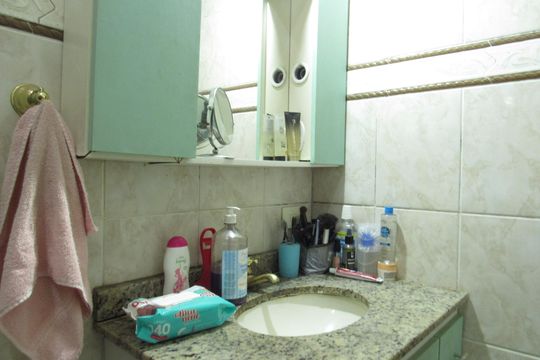 Banheiro de casa à venda com 3 quartos, 330m² em Parque Continental, Osasco