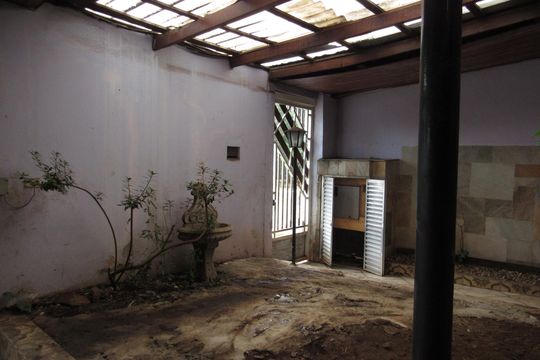 Quintal de casa à venda com 3 quartos, 330m² em Parque Continental, Osasco