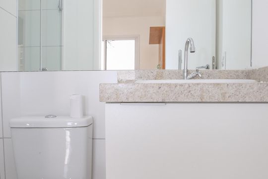Banheiro de apartamento para alugar com 2 quartos, 37m² em Água Branca, São Paulo