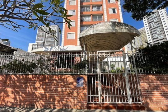 Fachada e portaria de apartamento para alugar com 2 quartos, 52m² em Butantã, São Paulo