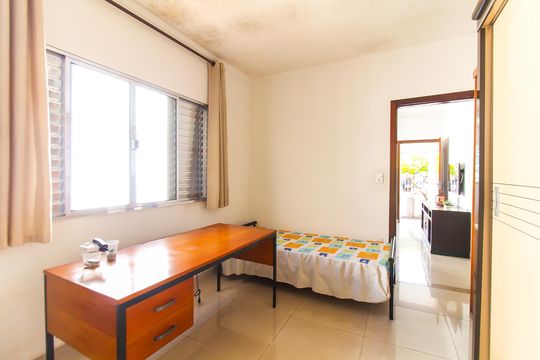 Quarto 2 de casa para alugar com 4 quartos, 200m² em Jardim Soraia, São Paulo
