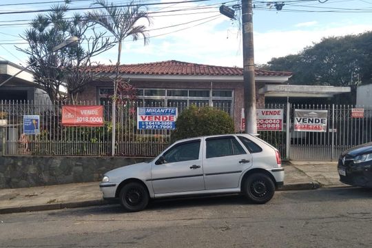 Fachada de casa à venda com 3 quartos, 276m² em Jardim Franca, São Paulo