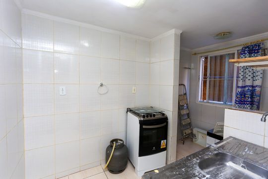 Cozinha de apartamento para alugar com 2 quartos, 50m² em Jardim Olinda, São Paulo