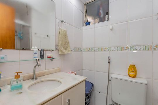 Banheiro Social de apartamento à venda com 3 quartos, 62m² em Jardim Sao Saverio, São Paulo