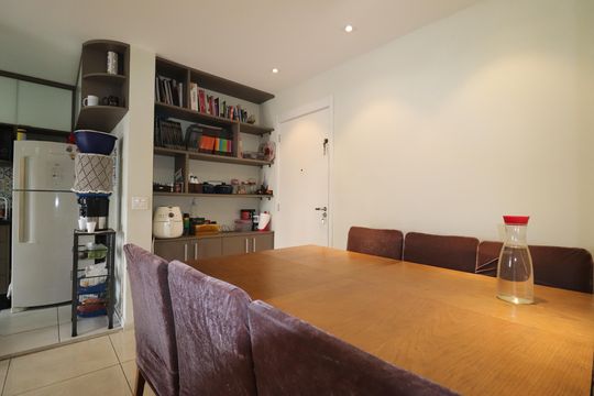 Sala de apartamento à venda com 2 quartos, 70m² em Campestre, Santo André