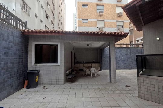 Área Externa de casa para alugar com 4 quartos, 250m² em Gonzaga, Santos