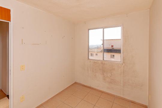 Quarto 1 de apartamento para alugar com 2 quartos, 45m² em Jardim dos Comerciários, Belo Horizonte