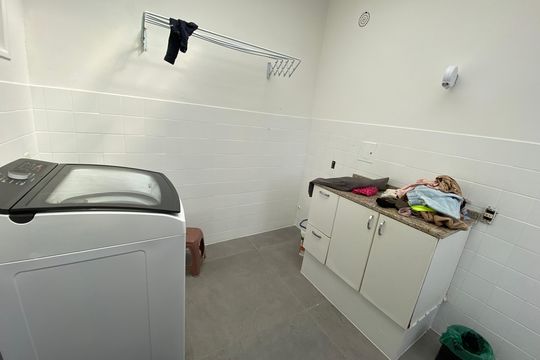 Lavanderia de casa à venda com 6 quartos, 600m² em Taquara, Rio de Janeiro
