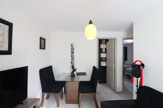 Sala de apartamento à venda com 2 quartos, 50m² em Ferrazópolis, São Bernardo do Campo