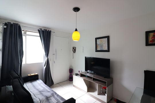 Sala de apartamento para alugar com 2 quartos, 50m² em Ferrazópolis, São Bernardo do Campo
