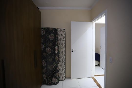 Quarto 2 de apartamento para alugar com 2 quartos, 40m² em Jardim Suzanopolis, Suzano