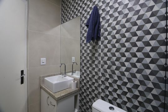 Banheiro de casa de condomínio para alugar com 1 quarto, 43m² em Nossa Senhora das Gracas, Canoas