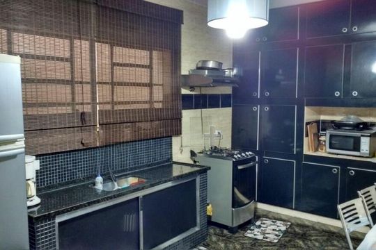 Casa à venda com 4 quartos, 200m² em Vila Yolanda, Osasco