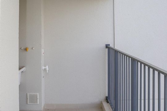 Sacada de apartamento à venda com 2 quartos, 54m² em Vila Anastácio, São Paulo