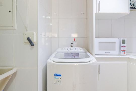 Área de Serviço de apartamento para alugar com 2 quartos, 106m² em Pinheiros, São Paulo