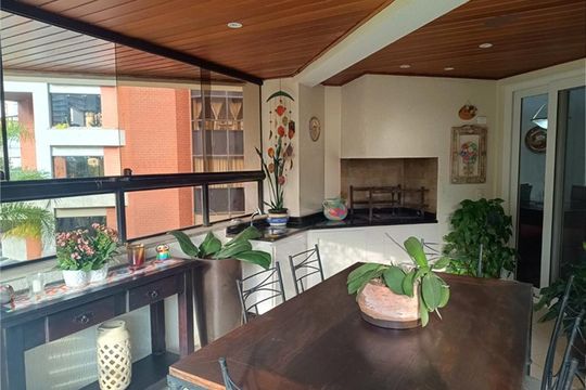 Apartamento à venda com 4 quartos, 213m² em Vila Andrade, São Paulo