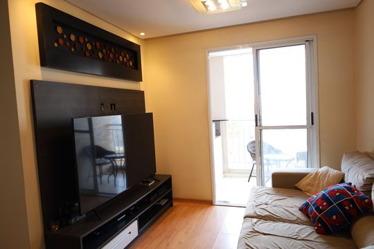 Sala de apartamento à venda com 3 quartos, 71m² em Usina Piratininga, São Paulo