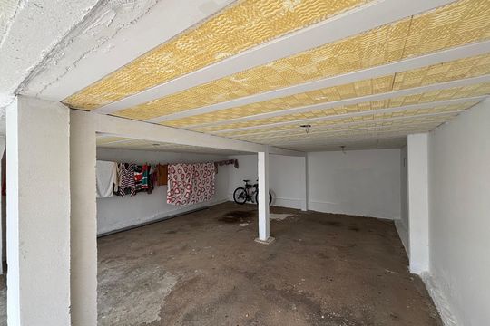 Garagem de casa para alugar com 3 quartos, 160m² em Ouro Preto, Belo Horizonte