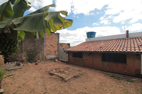 Quintal de casa para alugar com 3 quartos, 160m² em Ouro Preto, Belo Horizonte