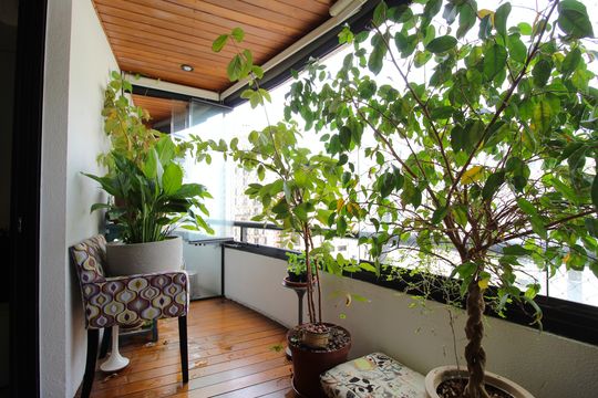 Varanda de apartamento para alugar com 2 quartos, 72m² em Moema, São Paulo