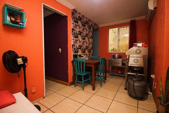Apartamento à venda com 2 quartos, 35m² em Cavalhada, Porto Alegre