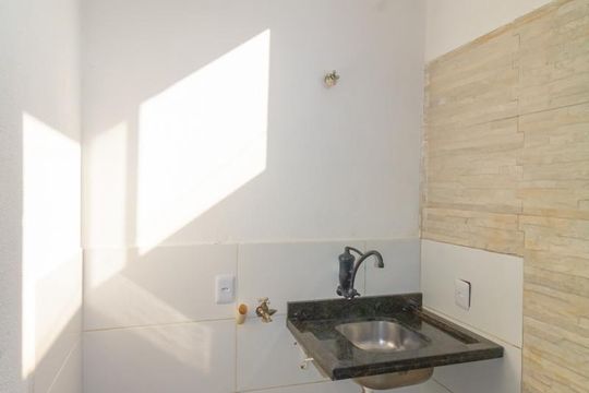 Varanda de casa de condomínio para alugar com 2 quartos, 55m² em Fátima, Canoas
