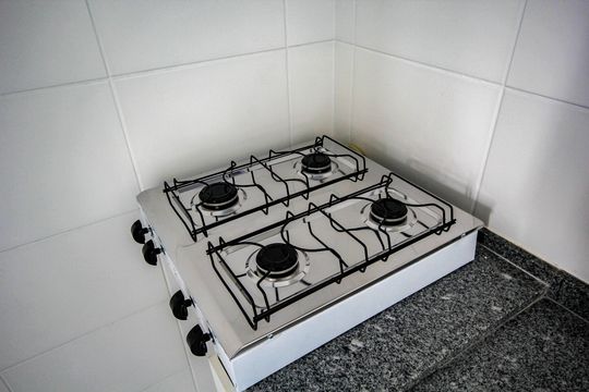 Cozinha de apartamento para alugar com 1 quarto, 28m² em Freguesia do Ó, São Paulo
