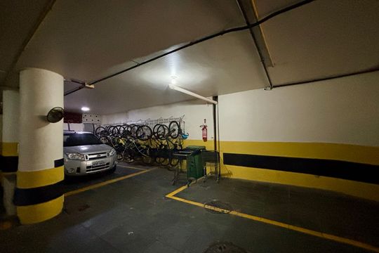 Garagem de apartamento à venda com 3 quartos, 73m² em Leme, Rio de Janeiro