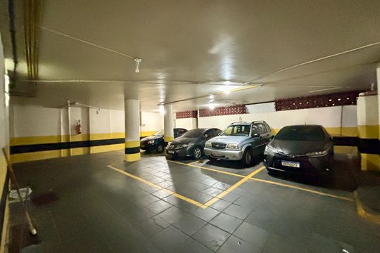 Garagem de apartamento à venda com 3 quartos, 73m² em Leme, Rio de Janeiro