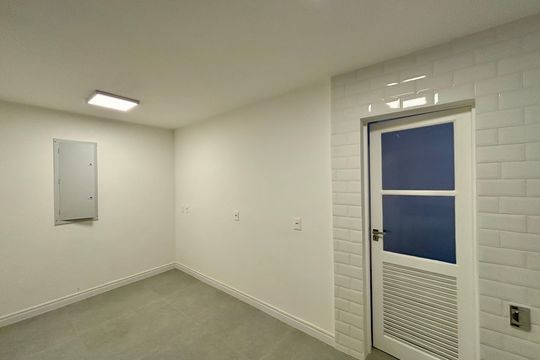 Cozinha de apartamento à venda com 3 quartos, 165m² em Copacabana, Rio de Janeiro