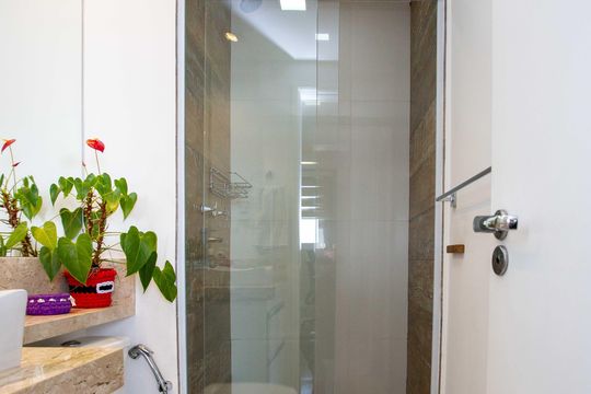 Banheiro Social de apartamento à venda com 3 quartos, 63m² em Centro, Diadema