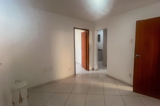 Sala de casa para alugar com 2 quartos, 70m² em Brás de Pina, Rio de Janeiro