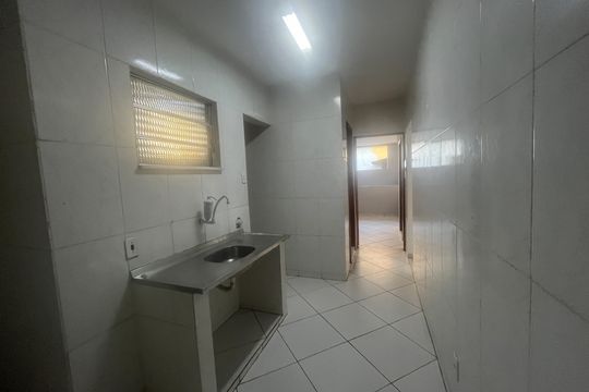 Cozinha de casa para alugar com 2 quartos, 70m² em Brás de Pina, Rio de Janeiro