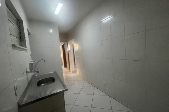 Cozinha de casa para alugar com 2 quartos, 70m² em Brás de Pina, Rio de Janeiro