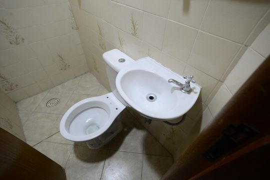 Banheiro de Serviço de casa à venda com 3 quartos, 260m² em Cursino, São Paulo