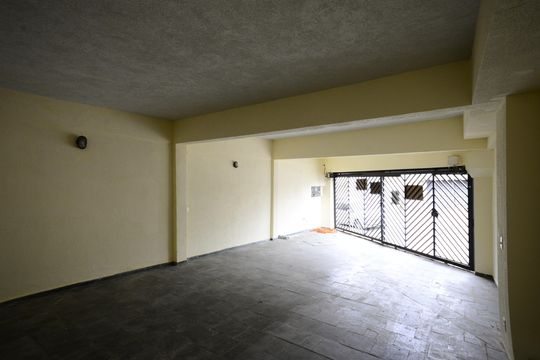 Garagem de casa à venda com 3 quartos, 260m² em Cursino, São Paulo