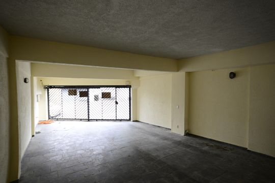 Garagem de casa à venda com 3 quartos, 260m² em Cursino, São Paulo