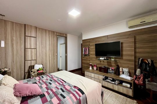 Suíte de casa à venda com 3 quartos, 200m² em Bela Aliança, São Paulo