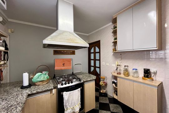 Cozinha de casa à venda com 3 quartos, 200m² em Bela Aliança, São Paulo
