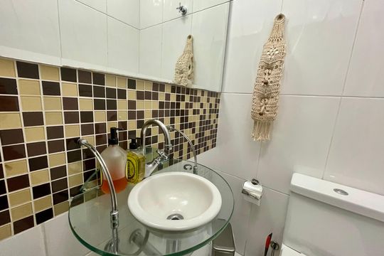 Lavabo de casa à venda com 3 quartos, 200m² em Bela Aliança, São Paulo
